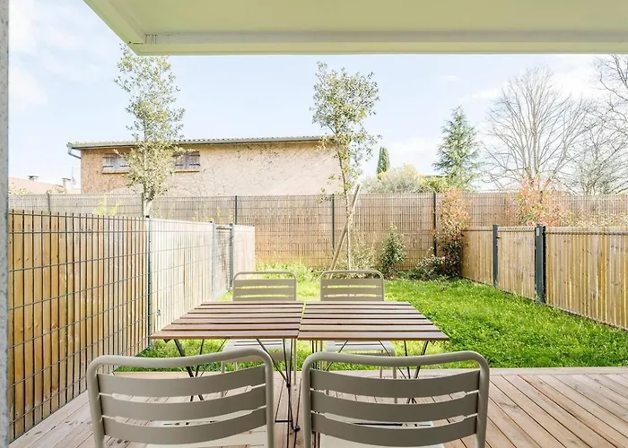 T2 Lumineux Avec Jardin • Terrasse • Parking