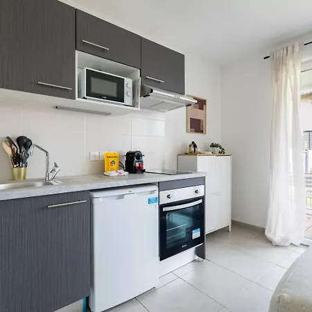 T2 Lumineux Avec Jardin • Terrasse • Parking * Bruguieres